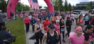 Read more about the article With 3700 Runners, 32nd Alaska Run for Women Receives a Huge Response